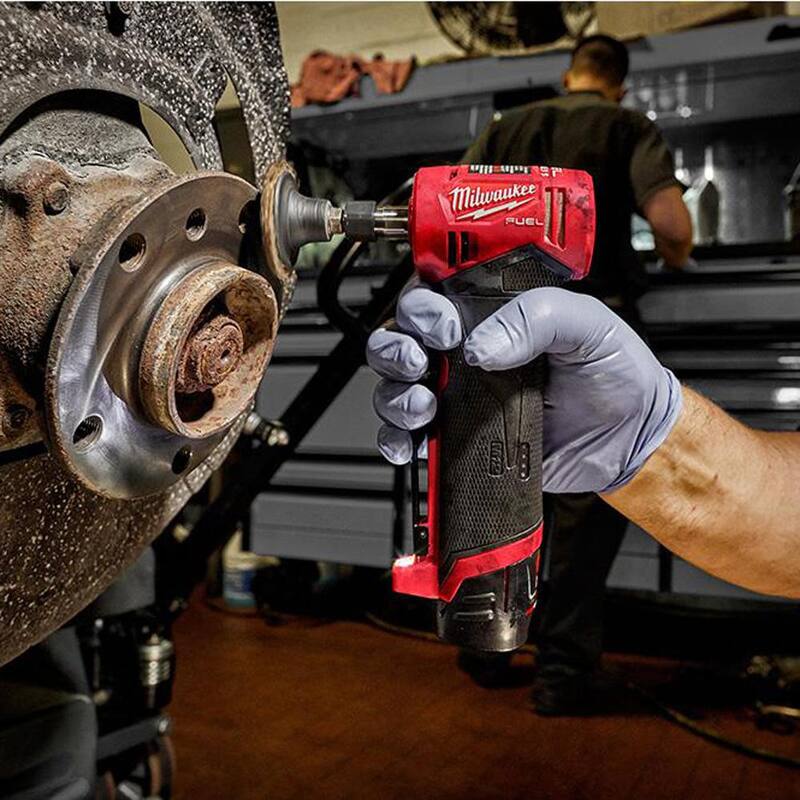 Milwaukee M12 FUEL 12V Lithium-Ion Inalámbrico sin Escobillas 1/2 pulg. x 18 pulg. Bandfile y M12 FUEL 1/4 pulg. Rectificador de Ángulo Recto - 2482-20-2485-20