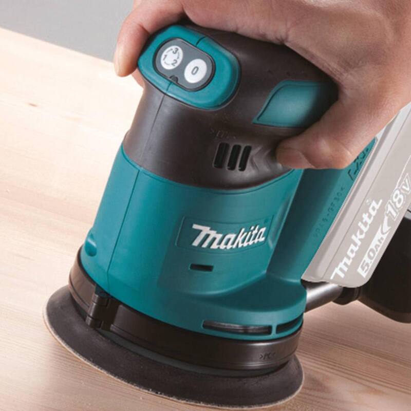 Lijadora orbital aleatoria inalámbrica de 5 pulgadas y velocidad variable Makita 18V LXT de iones de litio (Herramienta solamente) - XOB01Z