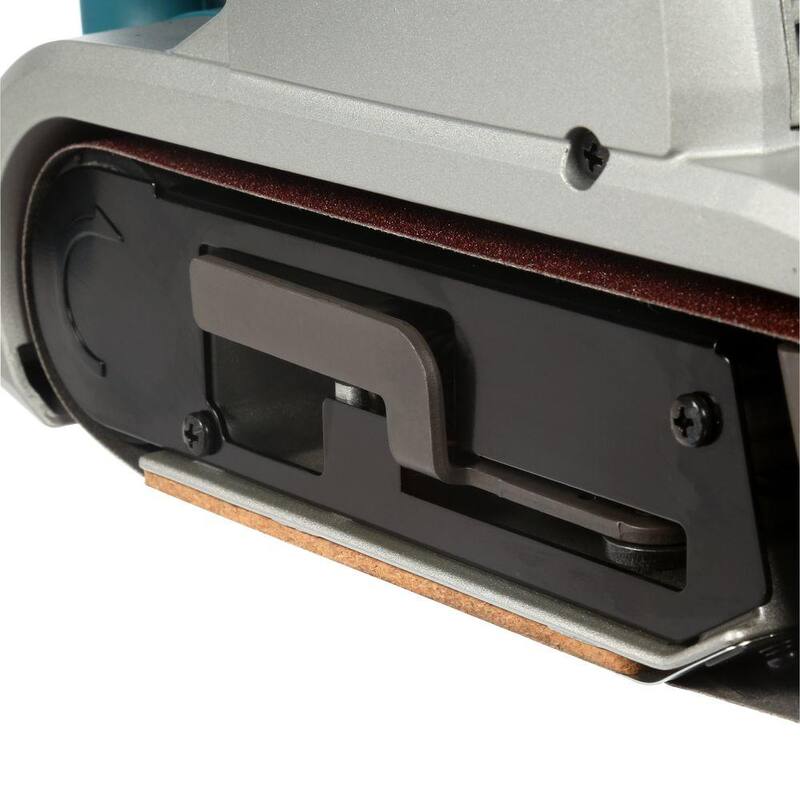 Lijadora de banda con cable Makita de 11 amperes, 4 pulg. x 24 pulg. con cinturón abrasivo, cinturón 80G y bolsa de polvo - 9403