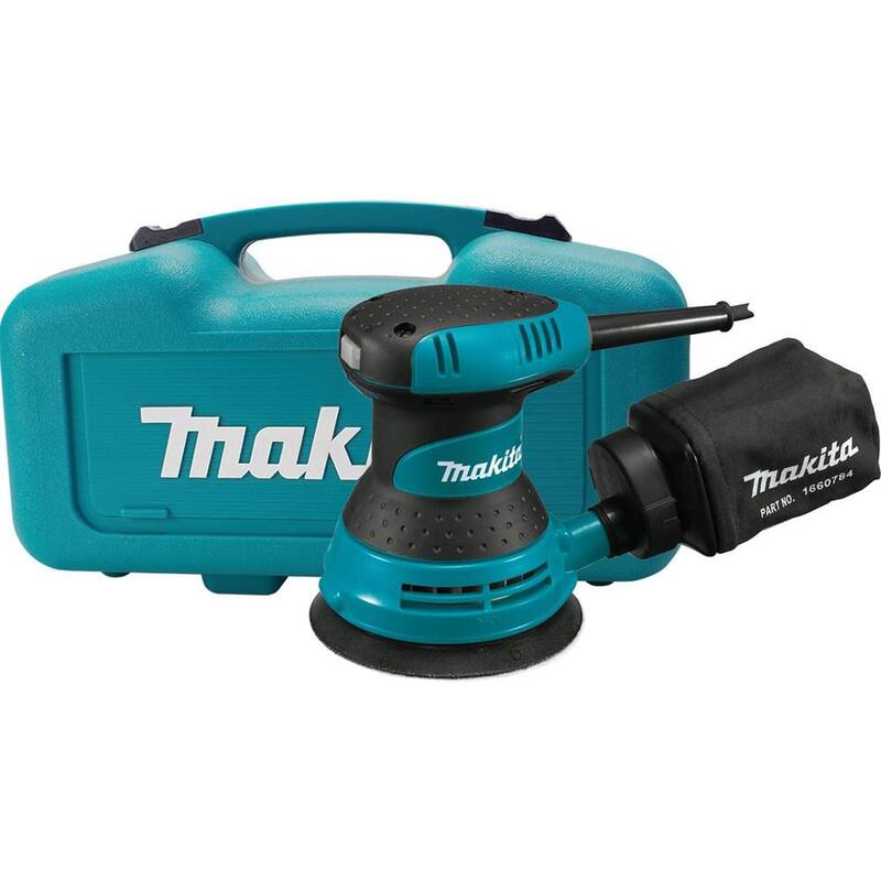Lijadora orbital aleatoria de agarre en palma con cable de 3 amperios y 5 pulgadas de Makita con bolsa de polvo y estuche duro - BO5030K