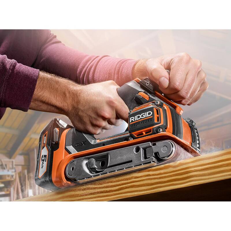 Lijadora de Banda Inalámbrica RIDGID 18V Brushless de 3 pulgadas x 18 pulgadas con Kit de Batería de 2.0 Ah y Cargador - R86065KSBN