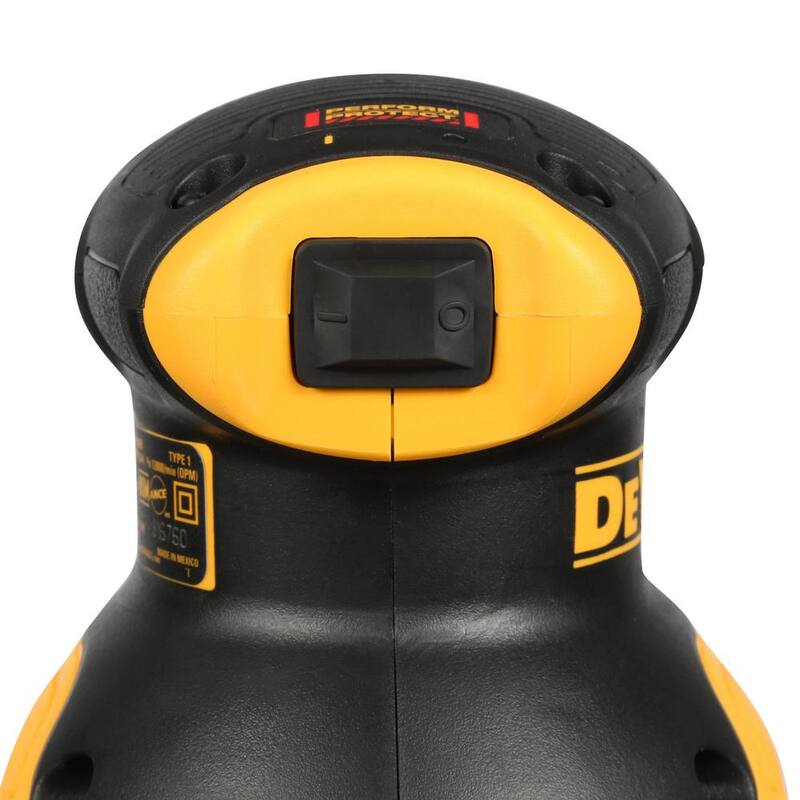 Lijadora orbital aleatoria con gancho y bucle de 5 pulgadas y cable de 3 amperios de DEWALT - DWE6421K