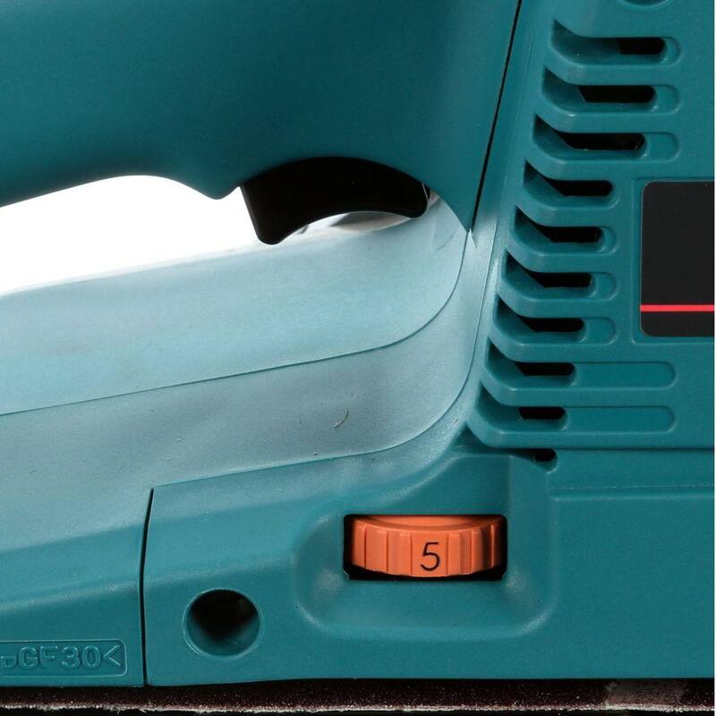 Lijadora de banda con cable de 8.8 amperios y 3 pulgadas x 21 pulgadas - 9903 de Makita