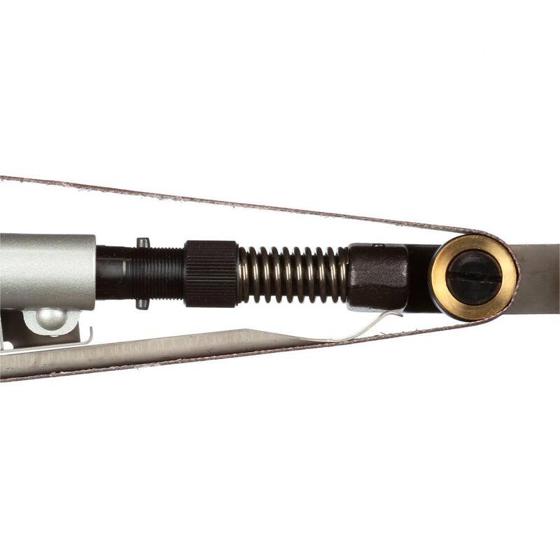 Lijadora de banda con cable Makita de 5 amperios y 1-3/16 pulgadas x 21 pulgadas - 9031