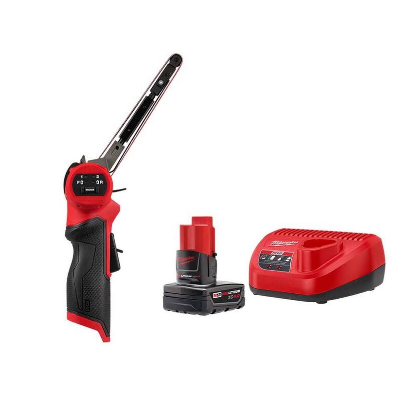 Limadora de banda inalámbrica sin escobillas de litio de 12V Milwaukee M12 FUEL 1/2 pulg. x 18 pulg. con batería XC 4.0Ah y cargador - 2482-20-48-59-2440