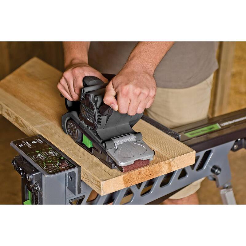 Genesis 8 Amp 3 in. x 21 in. Lijadora de banda de velocidad variable de palanca única con mango frontal ajustable y bolsa de polvo - GBS321A