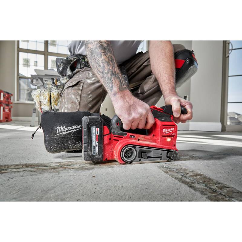 Milwaukee M18 FUEL Lijadora de banda inalámbrica de 18 voltios con batería de iones de litio de 8.0 Ah - Kit inicial - 2832-20-48-59-1880