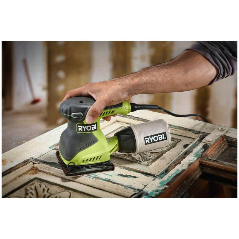 Lijadora eléctrica de 1/4 de hoja con cable de 2 amperes RYOBI con un set extra de 9 piezas de papel de lija de 1/4 de hoja - S652DGK-A19901