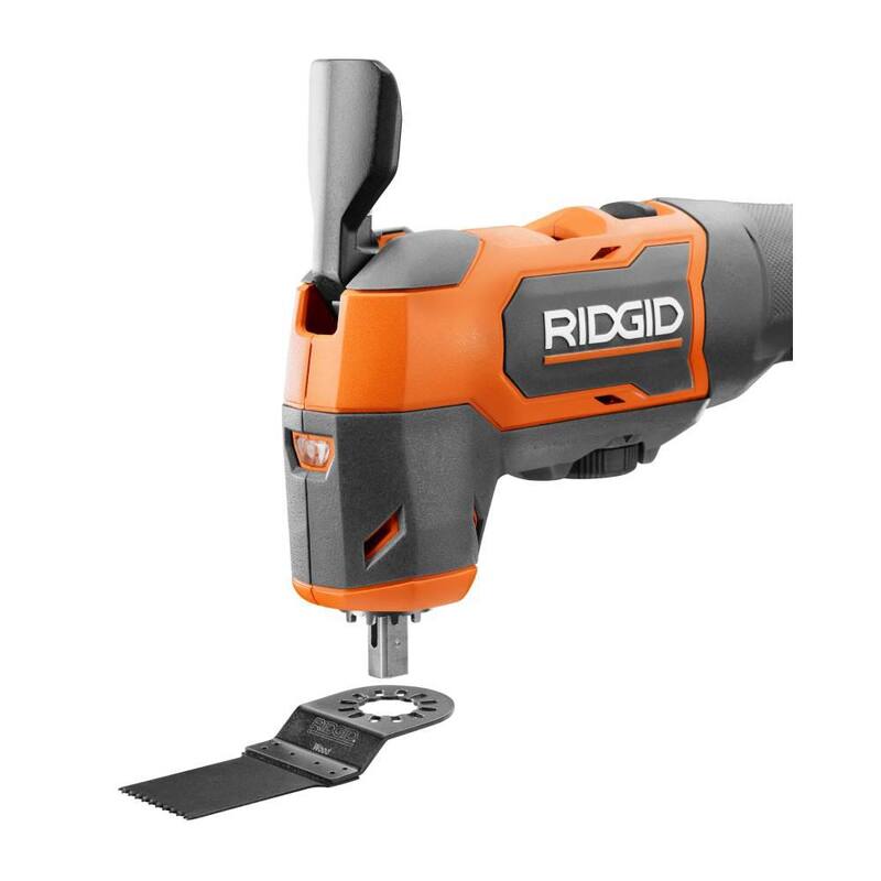 Kit de herramienta múltiple oscilante inalámbrica sin escobillas RIDGID de 18V con batería de salida máxima de 2.0 Ah y cargador de 18V - R86240KN.