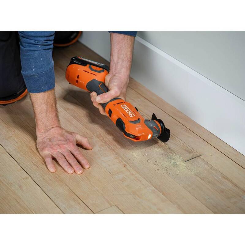 Kit de inicio RIDGID 18V MAX Output con (2) Baterías MAX Output de 4.0 Ah y Cargador con herramienta múltiple Brushless de 18V GRATIS - AC8609340SB-R86242B