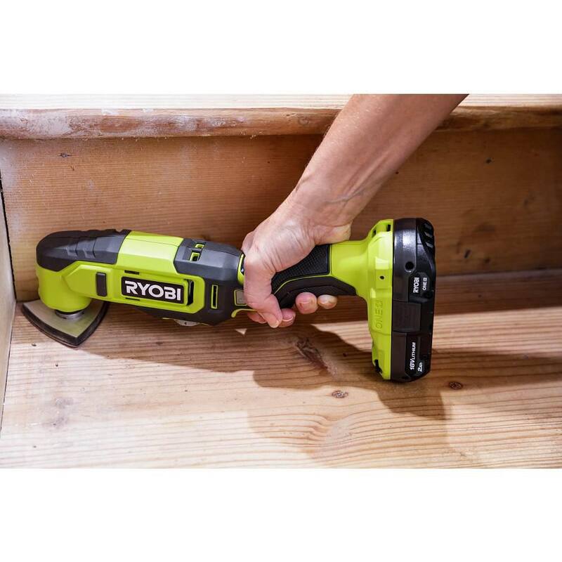 Herramienta multifunción inalámbrica RYOBI ONE+ 18V (sólo herramienta) con set de 22 cuchillas oscilantes - PCL430B-A242201