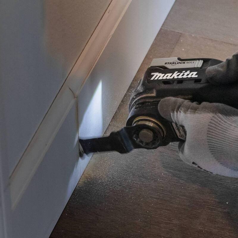Equipo multiusos oscilante Sub-compacto inalámbrico sin escobillas StarlockMax de litio de 18V LXT de Makita (2.0Ah) - XMT04R1B