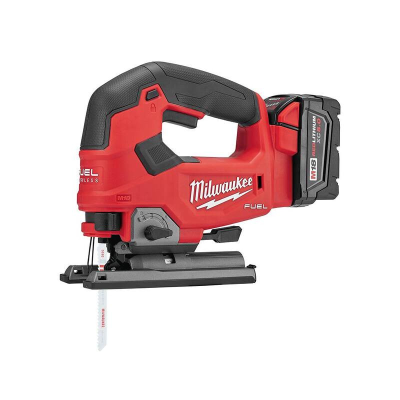Kit de herramienta múltiple oscilante inalámbrica de 18V con tecnología Lithium-Ion sin escobillas Milwaukee M18 FUEL, junto con la sierra caladora FUEL - 2836-21-2737-20.
