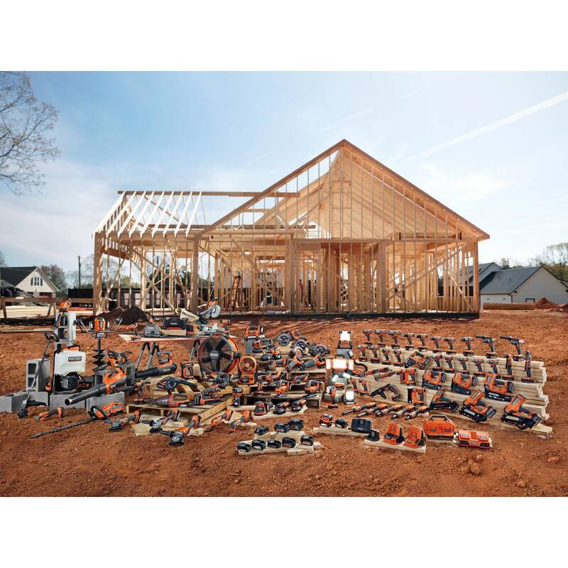 Kit de batería RIDGID 18V 4.0 Ah MAX Output y cargador rápido con herramienta multiusos oscilante inalámbrica de 18V Brushless - AC9840-R86242B