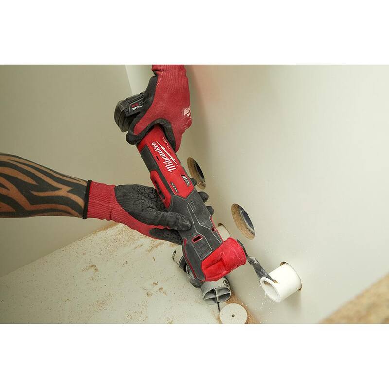 Juego de herramientas múltiples inalámbrico Milwaukee M12 FUEL 12V de iones de litio con kit de hojas de herramientas múltiples oscilantes (20 piezas) - 2526-21XC-49-10-9220