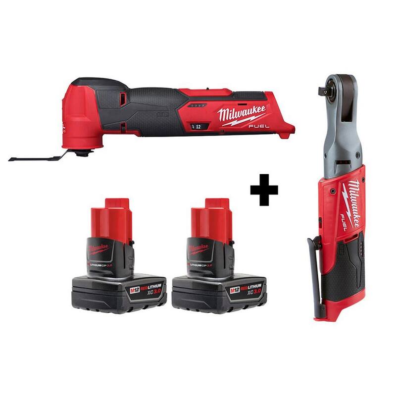 Herramienta múltiple oscilante inalámbrica Milwaukee M12 FUEL de 12V de ion de litio y trinquete de 3/8 in con dos baterías de 3.0 Ah - 2526-20-2557-20-48-11-2412