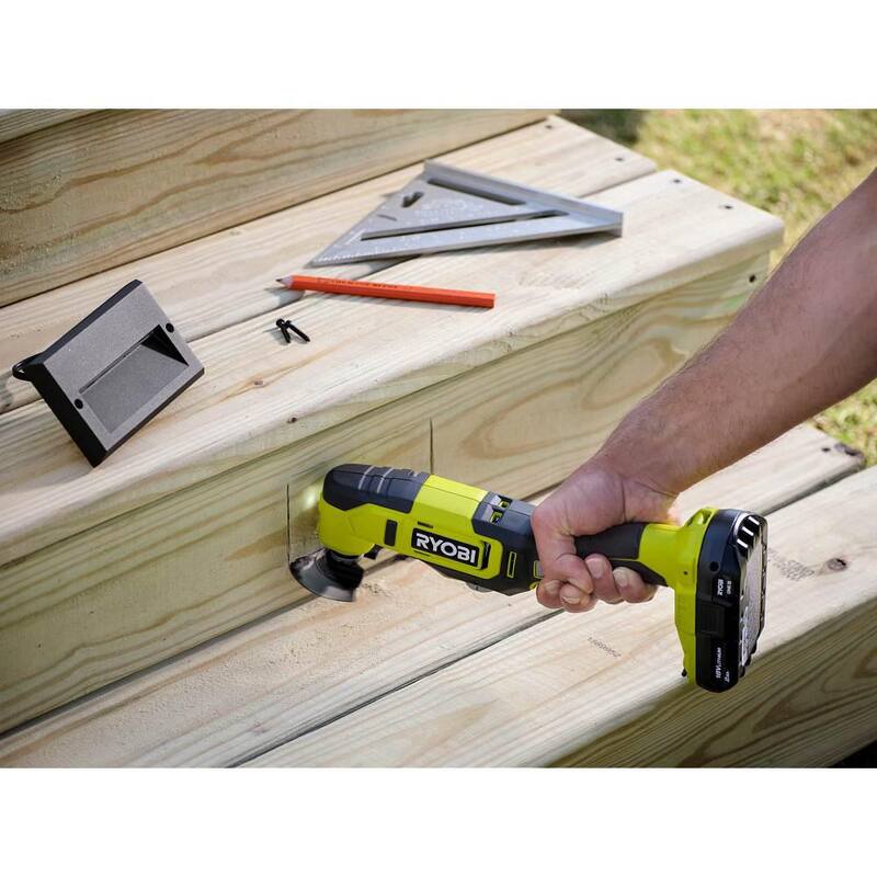 RYOBI ONE+ 18V Kit de Ion de Litio con baterías de 2.0 Ah y 4.0 Ah, cargador y Gratis una Herramienta Múltiple inalámbrica ONE+ 18V - PSK106SB-PCL430B