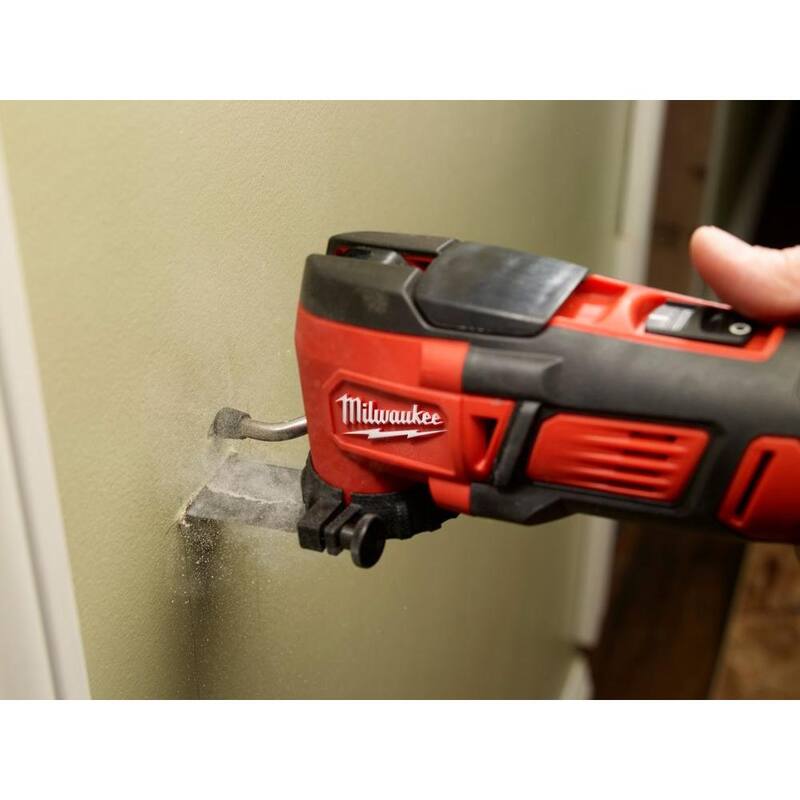 Herramienta multifunción inalámbrica de 18V con batería de iones de litio Milwaukee M18 y Kit de inicio M18 con (1) batería de 5.0Ah y cargador - 2626-20-48-59-1850