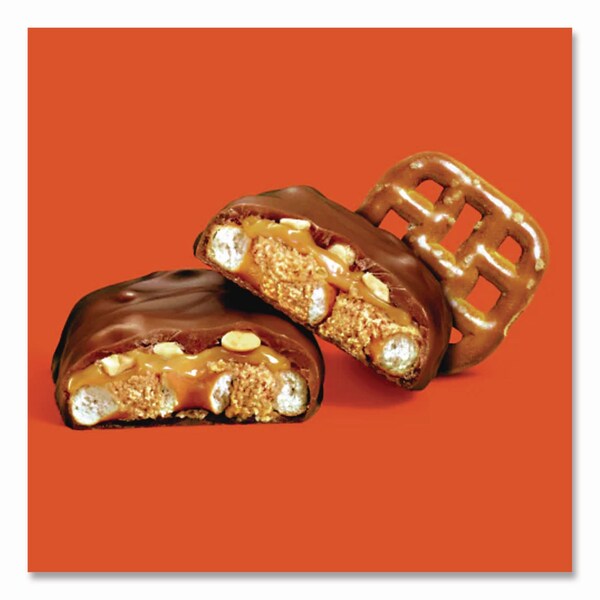 Reeses Milk Chocolate Peanut Butter Assortment Snack Size Candy, Individually Wrapped, 32.06 oz Bag - HEC93922
