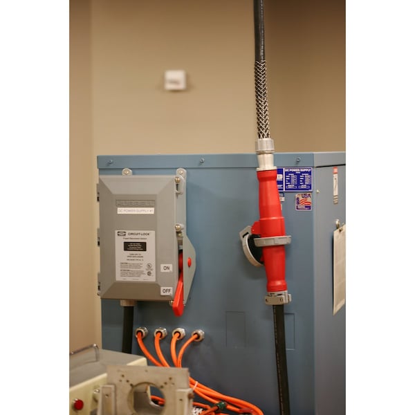 Interruptor de desconexión cerrado con fusible Hubbell, 600V CA, NEMA 12K, 4, 4X - FDS60