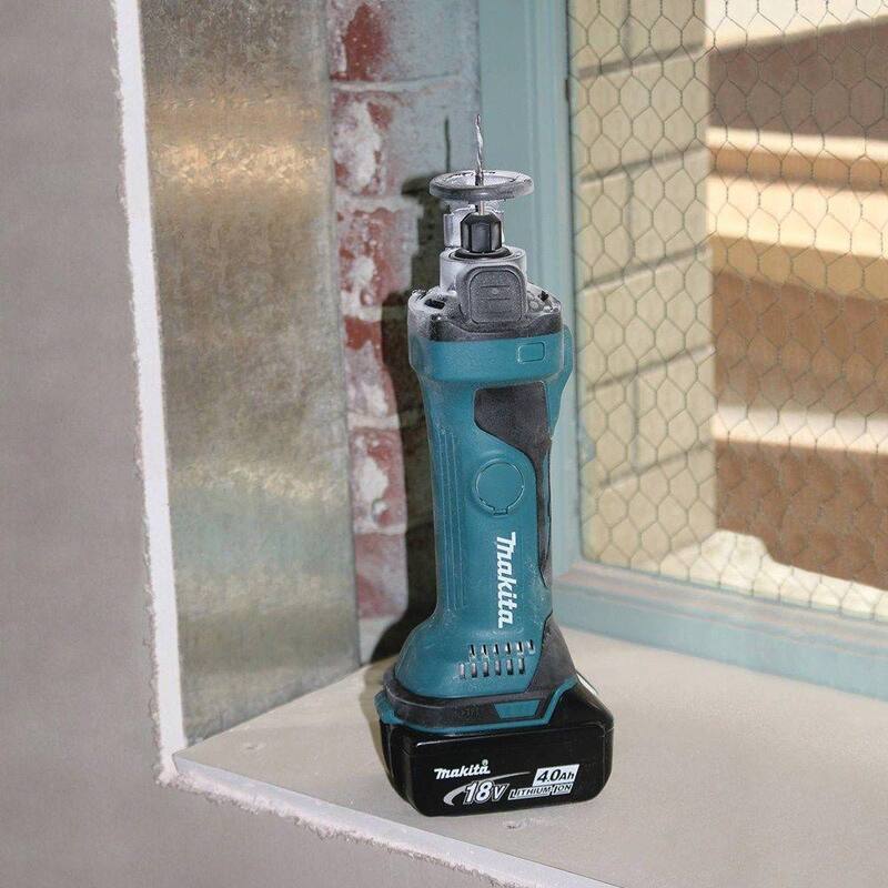 Herramienta inalámbrica para cortar con batería de iones de litio de 18V LXT de Makita con punta de corte en espiral de 1/8 pulgadas y consejos de guía para tablaroca (paquete de 10) - XOC01Z-193452-3