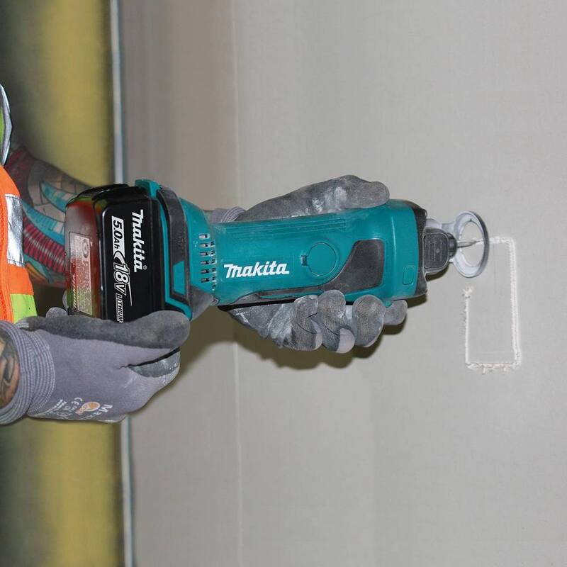 Kit de herramientas inalámbricas para recortes con batería de iones de litio de 18V LXT de Makita, 5.0 Ah - XOC01T