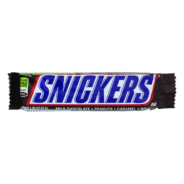 Snickers Snickers Milk Chocolate, Peanuts, Caramel and Nougat Candy Bar 1.86 oz - 256479