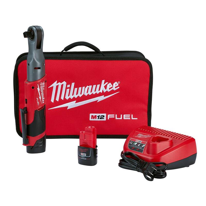Milwaukee M12 FUEL 12V Lithium-Ion Brushless Cordless 1/2 in. Ratchet Kit con (2) Baterías de 2.0Ah, Cargador y Bolsa de Herramientas - 2558-22