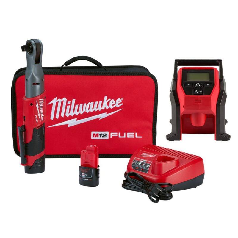 Juego de trinquete inalámbrico sin escobillas Milwaukee M12 FUEL de 12V de 1/2 pulgadas de iones de litio con kit de inflador compacto M12 - 2558-22-2475-20
