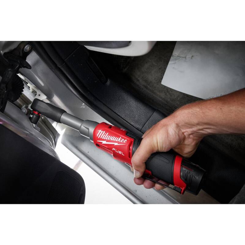 Milwaukee M12 FUEL 12V Inalámbrica sin escobillas de iones de litio de 1/4 pulgadas con alcance extendido de alta velocidad Ratchet (Herramienta solamente) - 2568-20