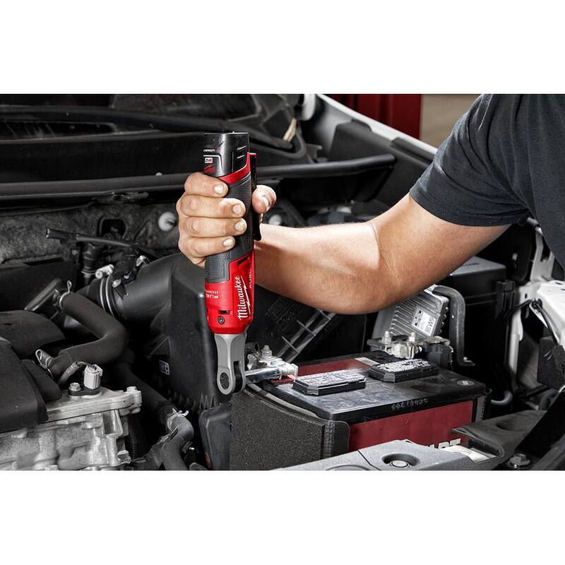 Milwaukee M12 FUEL 12V Inalámbrico de Iones de Litio sin Escobillas de Alta Velocidad 1/4 in. Kit de Trinquete con Pistola de Grasa M12 - 2566-22-2446-20
