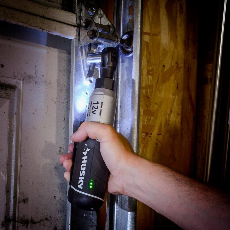 Husky Ratchet inalámbrico de iones de litio de 12 voltios y 3/8 pulgadas de unidad - H38CPRAT