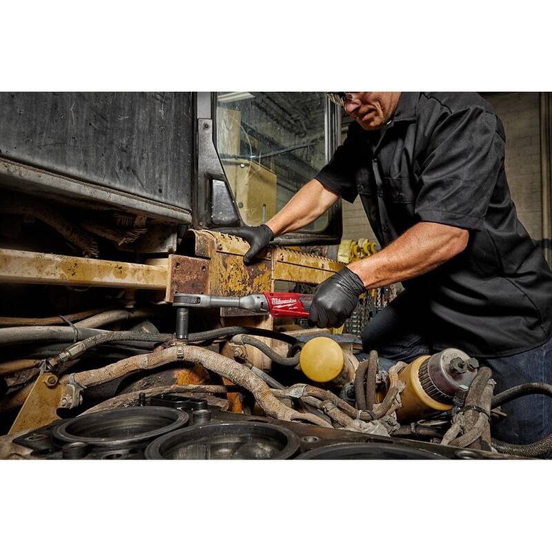 Juego de trinquete extensible inalámbrico sin escobillas de iones de litio Milwaukee M12 FUEL 12V de 3/8 pulg. con batería M12 2.0Ah - 2560-21-48-11-2420