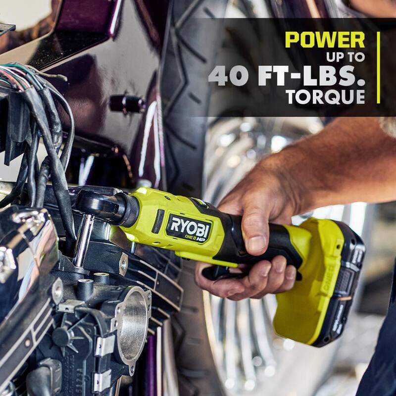 RYOBI ONE+ 18V HP Cepillo Inalámbrico Sin Escobillas 3/8 pulg. Kit de Llave de Trinquete de Alta Velocidad con Batería de 2.0 Ah y Cargador - PSBRC26K1
