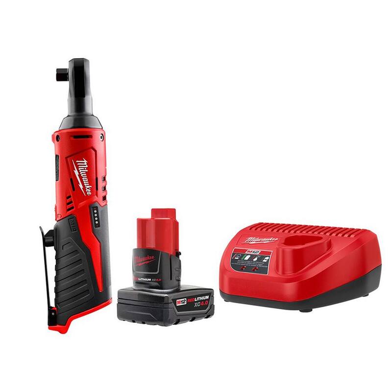 Milwaukee M12 12V Llave de trinquete inalámbrica de 3/8 pulgadas con batería de iones de litio de 4.0 Ah y kit de arranque M12 - 2457-20-48-59-2440