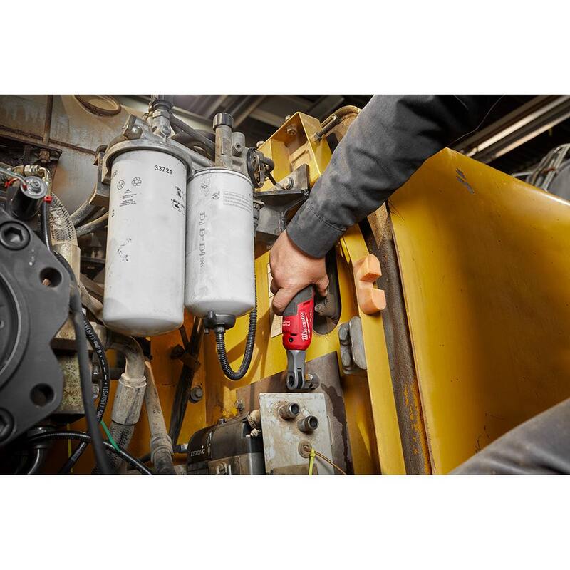 Llave de trinquete inalámbrica sin escobillas de iones de litio de 12V de alta velocidad Milwaukee M12 FUEL de 3/8 pulgadas con batería M12 2.0Ah - 2567-22-48-11-2420