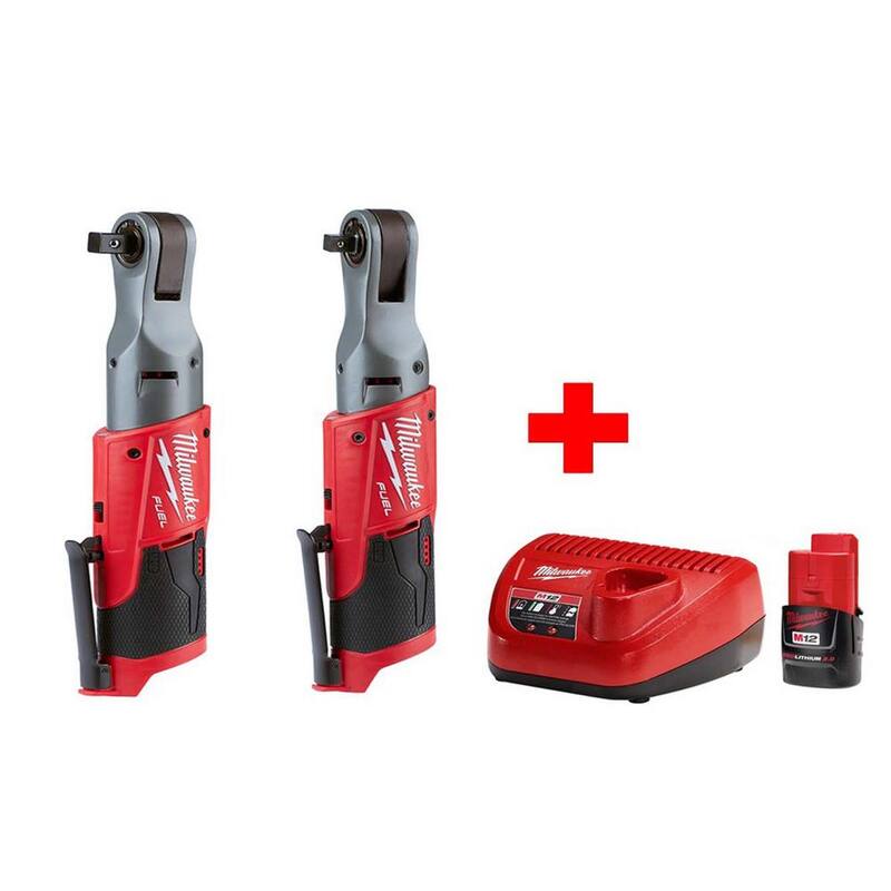 Kit combinado de trinquete inalámbrico sin escobillas Milwaukee M12 FUEL de 12V con batería de 2.0Ah y cargador - 2557-20-2558-20-48-59-2420