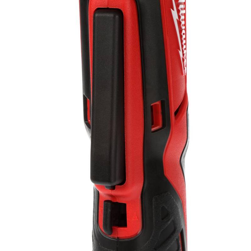 Juego de Llave de Trinquete Inalámbrica de Iones de Litio de 12 Voltios Milwaukee M12 de 3/8 pulg. con Taladro Angular Derecho M12 de 3/8 pulg. y Paquete de Batería XC de 6.0 Ah - 2457-20-2415-20-48-11-2460