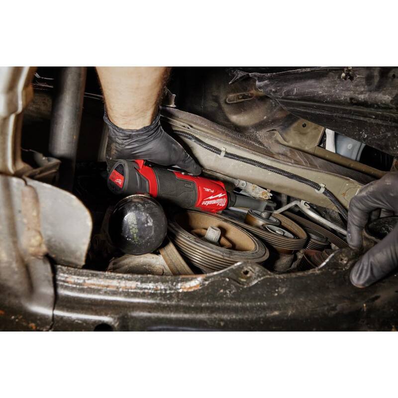 Milwaukee M12 FUEL INSIDER 12V Lithium-Ion Brushless Cordless 1/4 in. - 3/8 in. Llave de dado de caja de alcance extendido (solo herramienta) - 3050-20