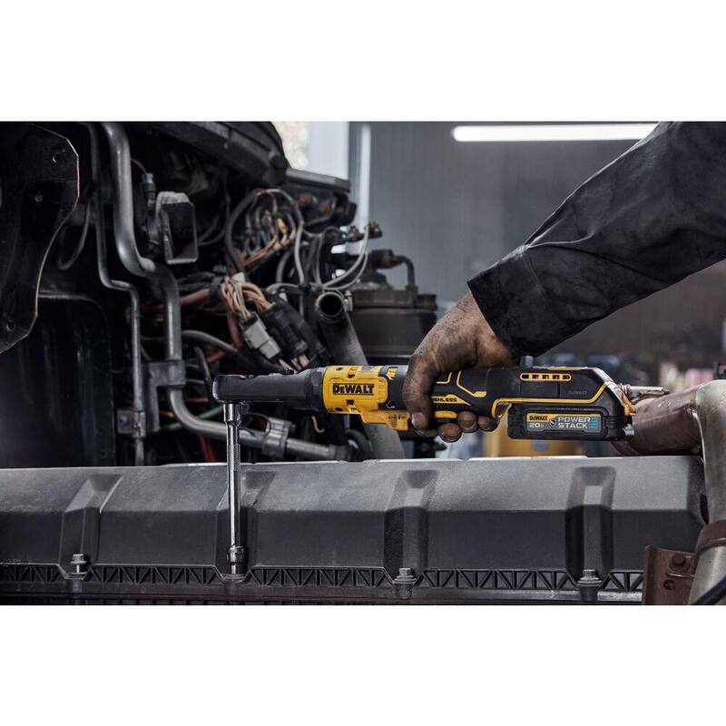 DEWALT Llave de trinquete inalámbrica de 20 voltios de 3/8 a 1/2 pulgadas (Solo herramienta) - DCF510B