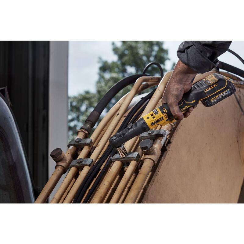 DEWALT Llave de trinquete inalámbrica de 20 voltios de 3/8 a 1/2 pulgadas (Solo herramienta) - DCF510B