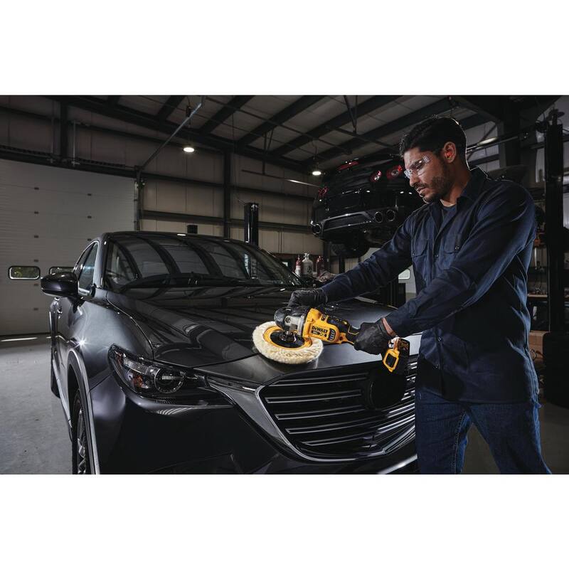 DEWALT 20V MAX XR Pulidora rotativa inalámbrica sin escobillas de 7 pulgadas con velocidad variable (Herramienta solamente) - DCM849B