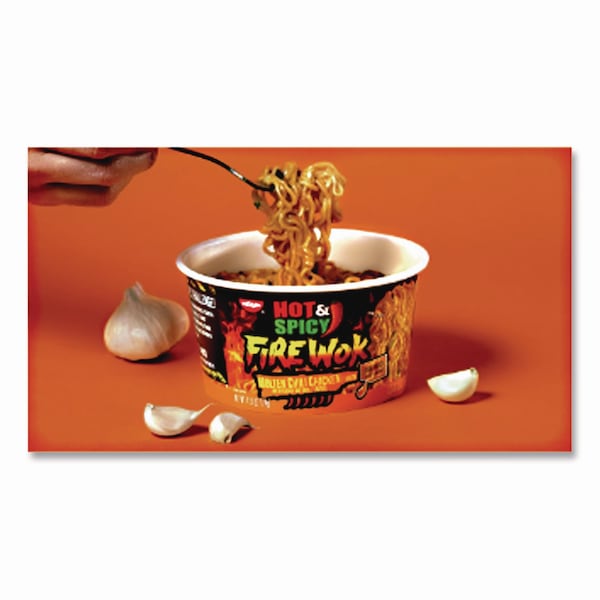 Nissin Hot and Spicy Fire Wok Molten Chili Chicken, 4.37 oz Bowl, 6PK - NIS19503