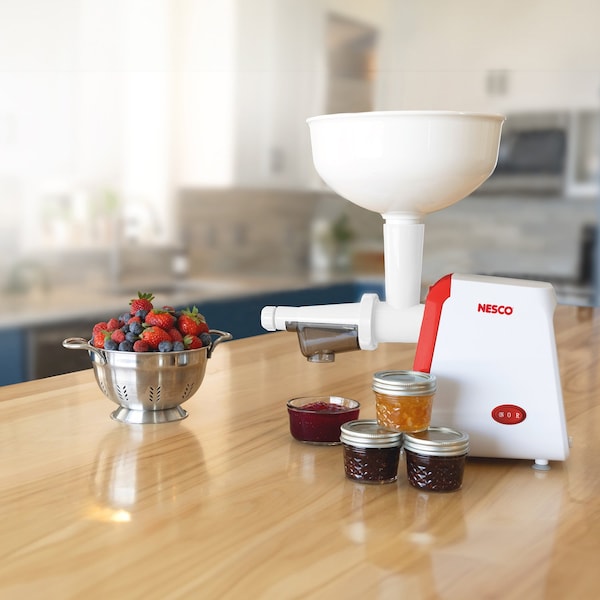 Nesco 300-Watt Electric Food Strainer - FST-4130R