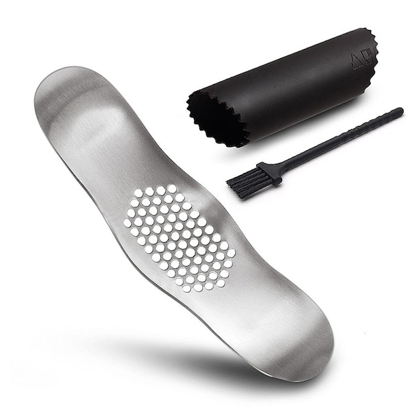 1947Kitchen Stainless Steel Garlic Crusher Press And Peeler With Cleaning Brush 3-Piece Set - TI-FARGP