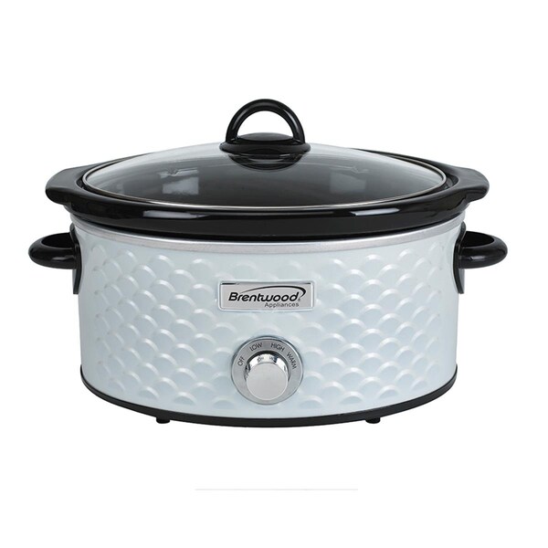 Brentwood Appliances 4.5 qt. Scallop Pattern Slow Cooker - White - SC-140W