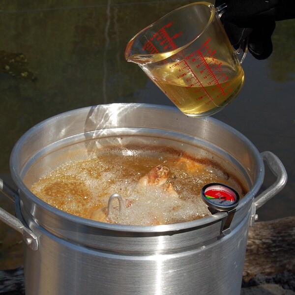 Bayou Classic Bayou Classic Aluminum Turkey Fryer Kit 30 qt - 3025