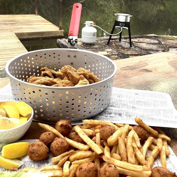 Bayou Classic Bayou Classic 41000 BTU Aluminum Fish Fryer Kit 10 qt - 2212