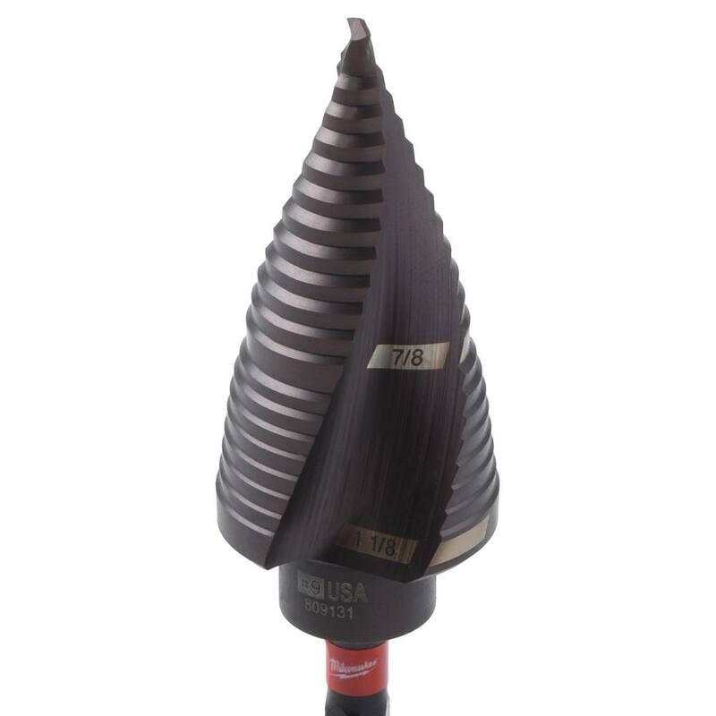 Milwaukee SHOCKWAVE Broca de Paso de Titanio para Trabajo de Impacto de 7/8 pulg. x 1-1/8 pulg. #9 con Broca de Paso de Titanio de 3/16 pulg. a 3/4 pulg. #3 (2 Piezas) - 48-89-9249-48-89-9243
