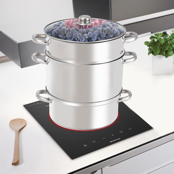 Total Tactic 11 qt. Stainless Steel Fruit Juicer Steamer - KC46721